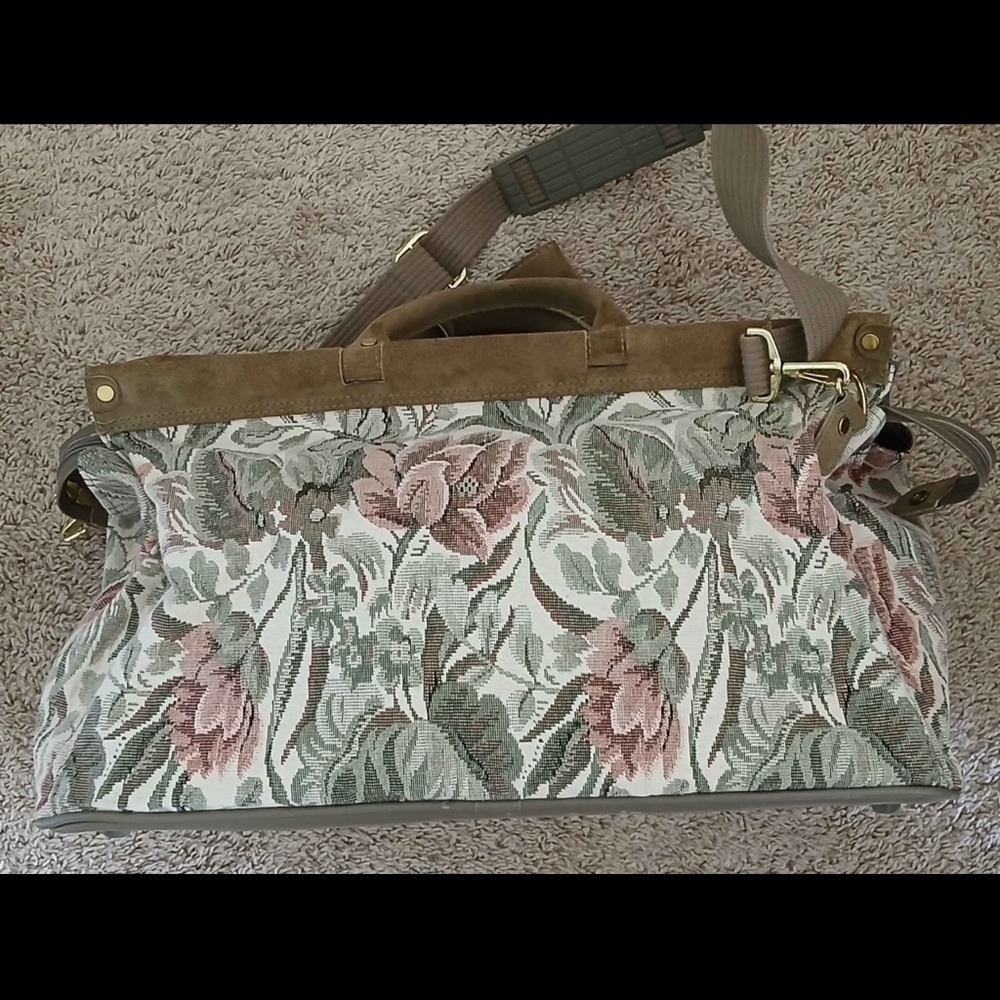 Vintage Floral Tapestry Travel Bag